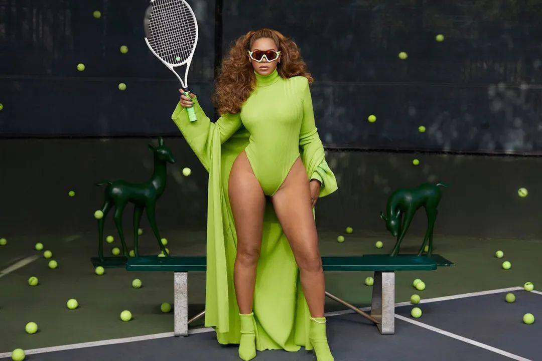 adidas yeezy合作终止_yeezy水蜜桃与Adidas合作_yeezy设计理念演变