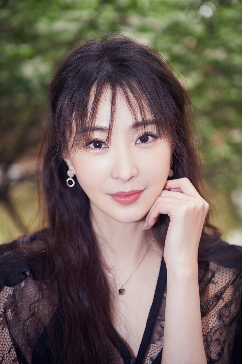 娱乐圈没有整容过_单眼皮美女演技_单眼皮女明星
